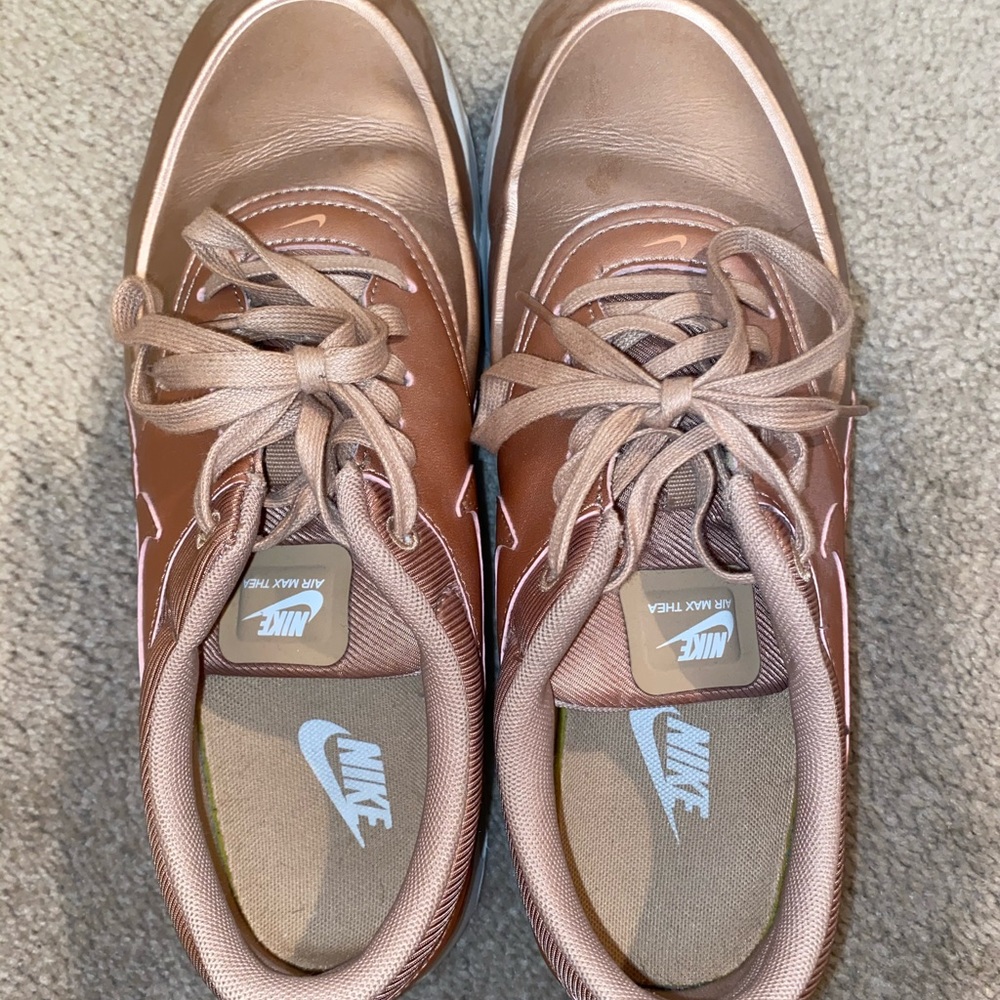 Nike women’s air max Thea SE